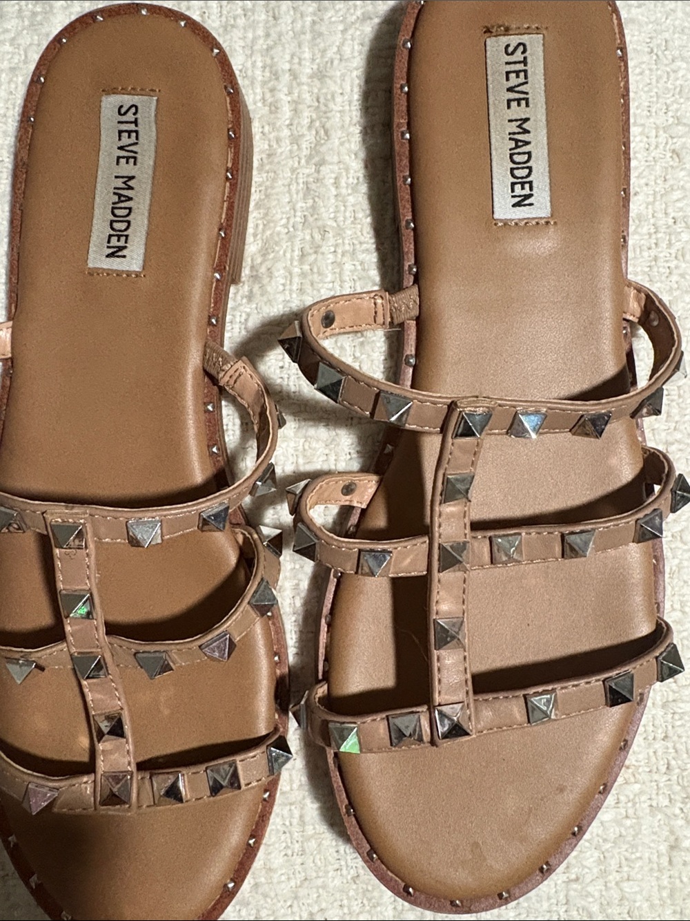 Steve Madden Nude/Tan Pyramid Stud Slide Sandals